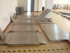 1���p�Ә�(bi��o)��(zh��n)�س�